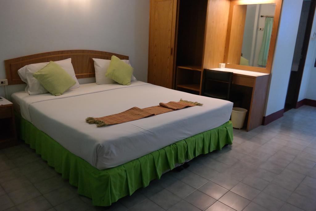 Dragon Boutique Apartment Паттая Екстер'єр фото