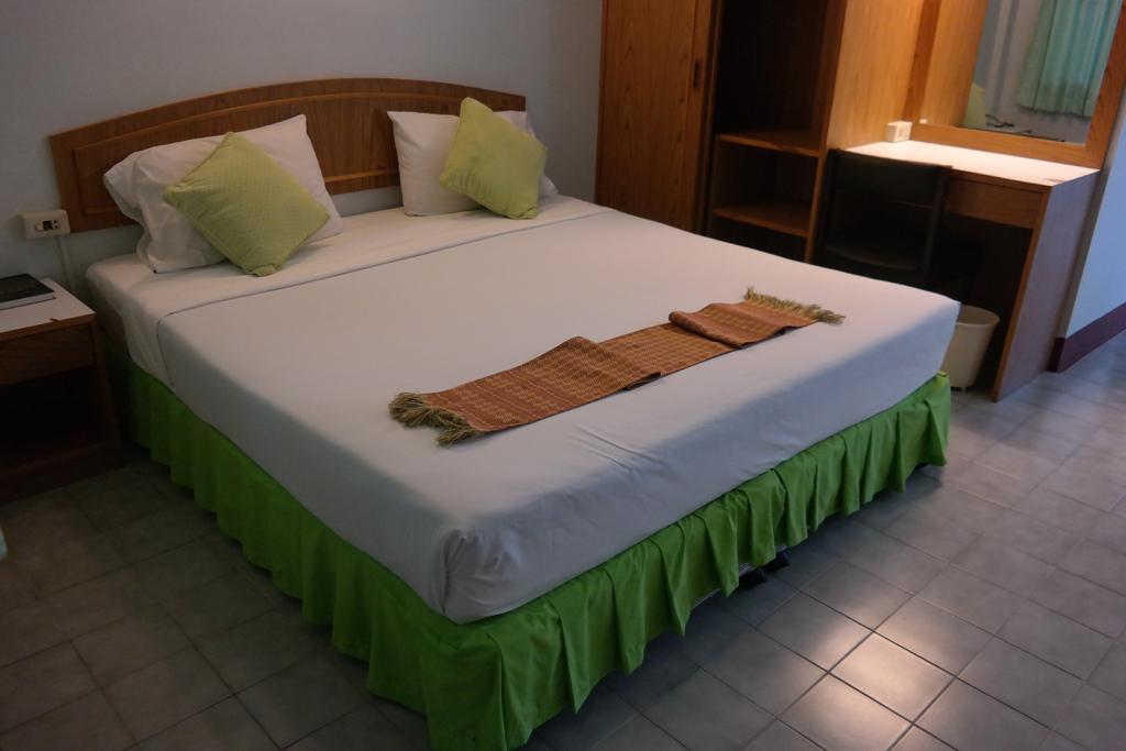 Dragon Boutique Apartment Паттая Екстер'єр фото